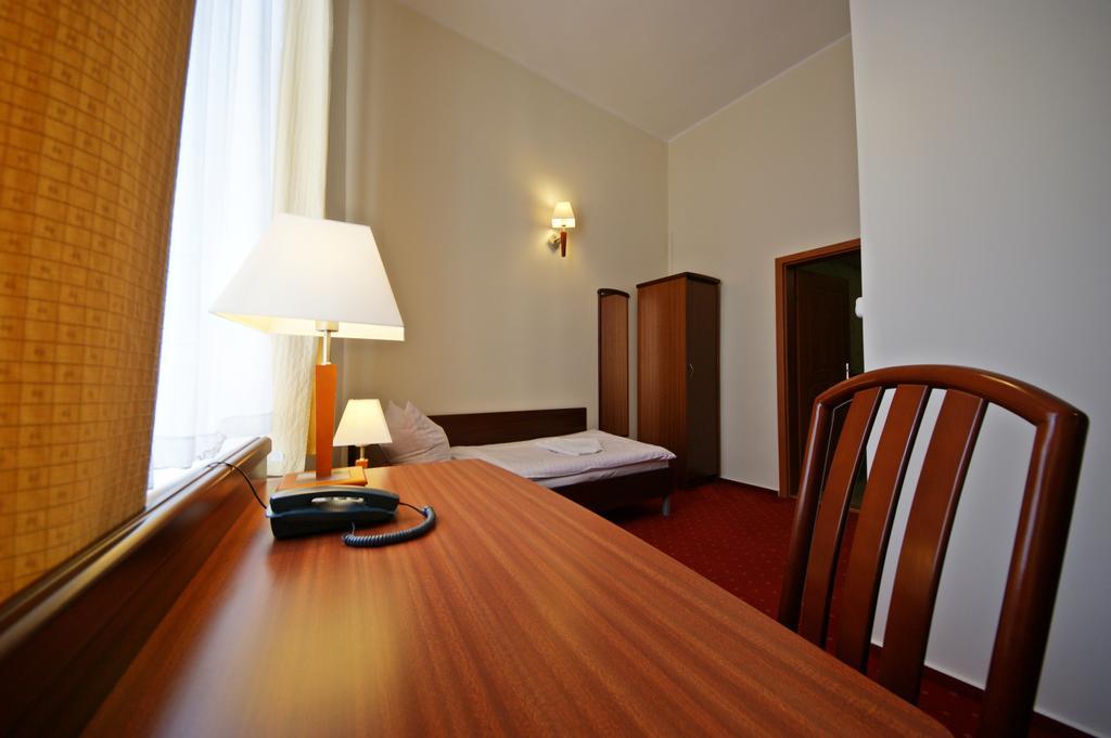 Hotel Staromiejski 斯武普斯克 客房 照片