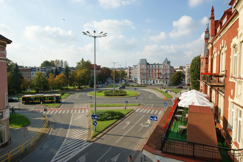 Hotel Staromiejski 斯武普斯克 外观 照片